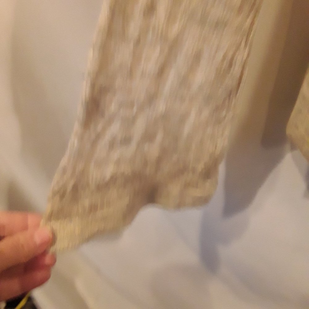 NWT-Vera Wang tan grey heathered sweater and top - Picture 5 of 10